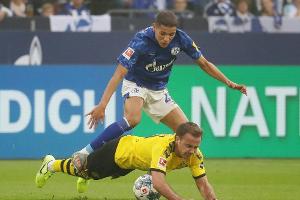 Götze nach Auswechslung zum Röntgen