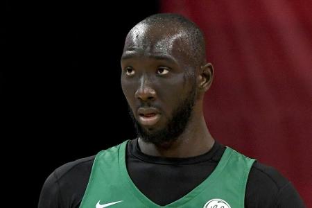 NBA-Riese Fall: Kopfschmerzen wegen 
