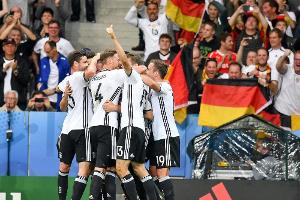 Neuer Tor-Jingle: DFB-Team jubelt zu "Kernkraft 400" von Zombie Nation