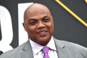 NBA: Barkley-Statue in Philadelphia enthüllt