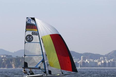 Deutsche Segler gewinnen zwei Medaillen im Olympiarevier Deutsche Segler gewinnen zwei Medaillen im Olympiarevier