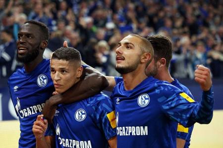 Dritter Sieg in Folge: Schalke springt auf Platz zwei