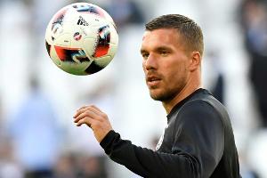 Podolski gibt Comeback bei Vissel Kobe