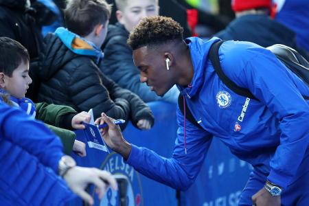 Obwohl sich Hudson-Odoi im vergangenen April einen Achillessehenriss zuzog, hofft der FC Bayern hinter den Kulissen weiter a...