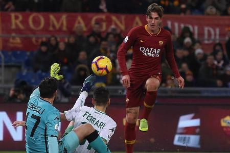 Auch Nicolò Zaniolo vom AS Rom soll weit oben auf der Münchner Wunschliste stehen. 'Tutto Mercato' behauptet, der FC Bayern ...