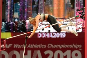 Bauer mit "Salto nullo" - Ryzih springt am Geburtstag ins Stab-Finale