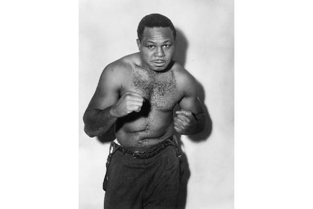 War zwischen 1952 und 1962 ununterbrochen Halbschwergewichtsweltmeister. 186 seiner 221 Kämpfe gewann der US-Amerikaner, dav...