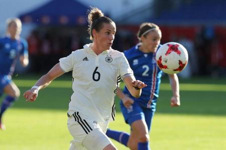 Frauenfußball: Laudehr verlängert beim FC Bayern Frauenfußball: Laudehr verlängert beim FC Bayern