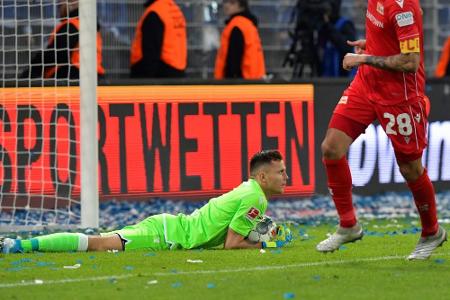 Derby-Held Gikiewicz: Derby-Held Gikiewicz: