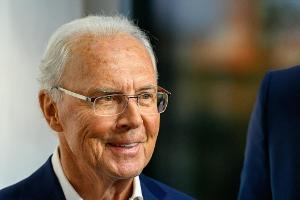 Beckenbauer lobt Hoeneß: FC Bayern "ohne Dich nicht vorstellbar"