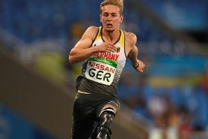 Para-WM: Weltrekordler Floors holt Gold über 100 m