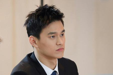 Hammer-Affäre: Schwimm-Star Sun Yang weist Vorwürfe zurück Hammer-Affäre: Schwimm-Star Sun Yang weist Vorwürfe zurück