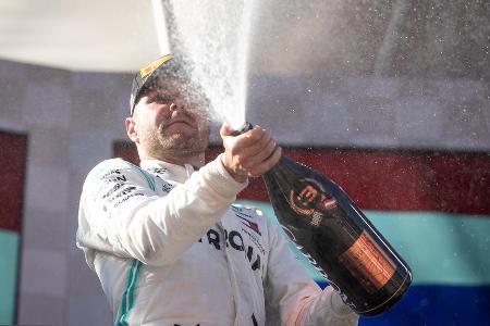 Mit Mercedes pflegt Bottas eine Art On-Off-Beziehung. Mit einem langfristigen Vertrag wollten Toto Wolff und Co. den Finnen ...