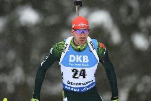 Peiffer mit repariertem Gewehr in Hochfilzen: "Auf ein Neues"