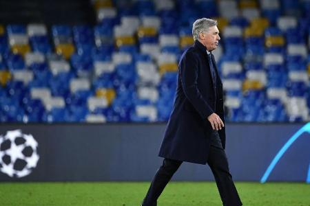 Trotz CL-Weiterkommen: Neapel entlässt Ancelotti Trotz CL-Weiterkommen: Neapel entlässt Ancelotti