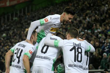 Furioser Offensivwirbel: Gladbach weiter an der Spitze