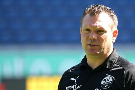Sandhausen verlängert mit Trainer Koschinat Sandhausen verlängert mit Trainer Koschinat