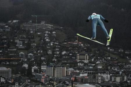 Geiger fliegt knapp am Podest vorbei - Kobayashi siegt Geiger fliegt knapp am Podest vorbei - Kobayashi siegt