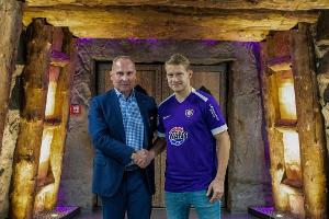 2. Liga: Aue verlängert mit Hochscheidt bis 2023