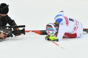 Schweizer Jungstar Odermatt nach Knie-OP zuversichtlich
