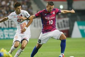 Podolski und Kobe verlieren erstes Spiel nach Trainerwechsel