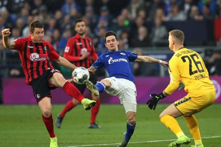 Petersen mit Rekordtor - Freiburg verpasst aber Sieg auf Schalke