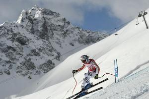 Riesenslalom in Courchevel: Rebensburg zunächst Achte