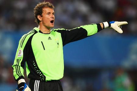 Jens Lehmann kann auf eine ereignisreiche und bewegte Karriere zurückblicken. Ob bei Schalke, Dortmund, Arsenal, Stuttgart o... Jens Lehmann kann auf eine ereignisreiche und bewegte Karriere zurückblicken. Ob bei Schalke, Dortmund, Arsenal, Stuttgart o...