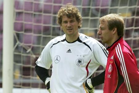 'Ich war am Dienstag bei Jürgen Klinsmann und habe ihn gefragt: Jürgen hat gesagt, dass Oliver Kahn zu ihm gekommen wäre und...