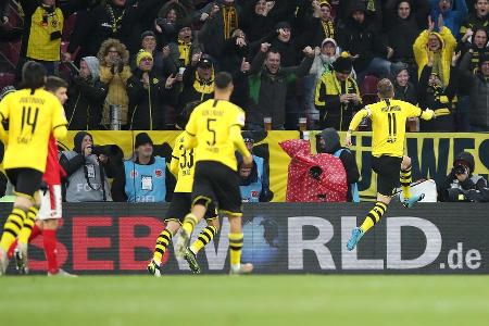 Beim BVB warten alle auf den Vollzug der Verpflichtung von Nationalspieler Emre Can, der den Kaderplatz von Julian Weigl übe...