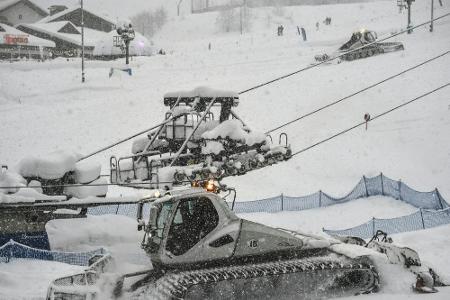 Zu viel Schnee: Programmänderung bei Alpinen in Sotschi Zu viel Schnee: Programmänderung bei Alpinen in Sotschi