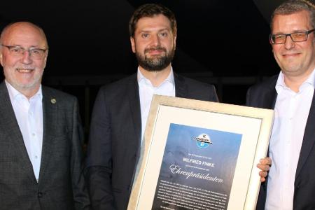 SC Paderborn ernennt Finke posthum zum Ehrenpräsidenten SC Paderborn ernennt Finke posthum zum Ehrenpräsidenten