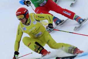 Skicrosser Bohnacker holt Sieg in Idre Fjäll