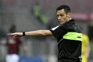 Schiefe Strafraumlinien: Serie-A-Spiel verspätet angepfiffen