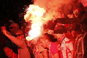 Hohe Geldbußen: Köln und Schalke müssen wieder für Fans bluten
