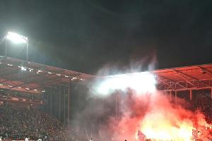 Nach Pyro-Chaos: DFB-Kontrollausschuss geht bei HSV und St. Pauli in Berufung