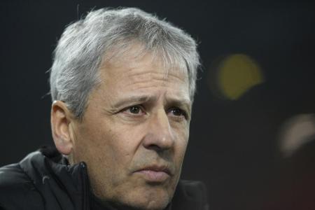Favre verteidigt Aufstellung gegen Bremen - Startelf für Reyna Favre verteidigt Aufstellung gegen Bremen - Startelf für Reyna