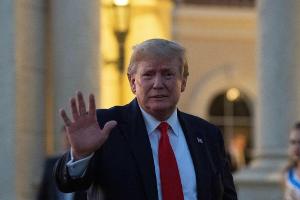 Nach Super-Bowl-Triumph: Trump "verlegt" Chiefs nach Kansas