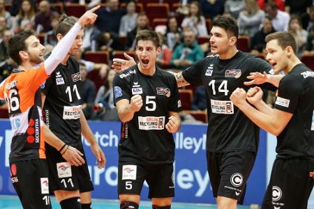 Volleyball-Pokal: Titel für Berlin und Dresden