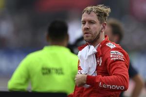 Vettel steigt verspätet ein - Mercedes überrascht mit Technik-Trick
