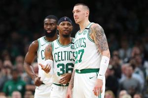 Theis schlägt Schröder, siebter Streich für Boston