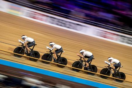 Bahn-WM: Frauen gewinnen Teamsprint-Gold