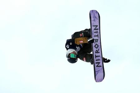 Zwangspause für Snowboarder Höflich Zwangspause für Snowboarder Höflich
