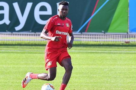 Edmond Tapsoba (Bayer Leverkusen) - Position im Winter: -