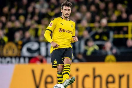 Die Tempo-Defizite des Ex-Nationalspielers traten erneut schmerzhaft in Erscheinung. Ließ sich mehrfach zu leicht abkochen u...