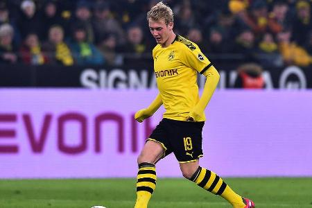 War im Mittelfeld um Spielkontrolle bemüht, konnte in der ersten Halbzeit nur wenige klare Aktionen vorweisen. Vor dem 0:1 v...