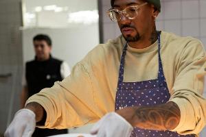 Boateng unterstützt Tafeln in München und Berlin