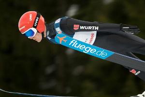 Skispringen: Leyhe stürzt in Trondheim schwer