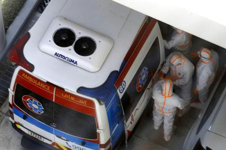 Medien: Vier Fahrer nach UAE Tour positiv auf Coronavirus getestet Medien: Vier Fahrer nach UAE Tour positiv auf Coronavirus getestet
