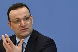 Spahn "verwundert" über Union-Heimspiel gegen Bayern mit Fans